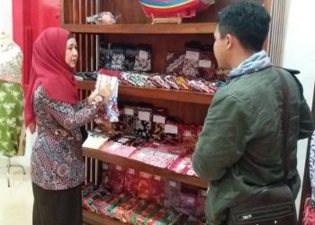 Showroom batik tulis Lasem ( rembangkab.go.id I Harianmuria.com)