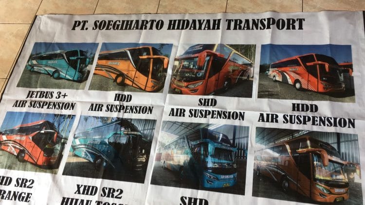 DOKUMENTASI: Foto-foto bus yang telah terjual ( istimewa .Harianmuria)
