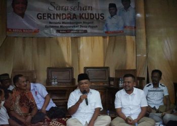 AKTIF: Partai Gerindra saat sedang berdialog bersama masyarakat di Desa Puyoh, Kecamatan Dawe, Kabupaten Kudus, Selasa (Istimewa/Harian muria)