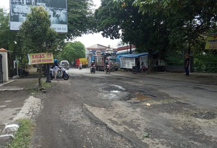 FOTO : Keadaan salah satu jalan rusak di kabupaten Pati ( Istimewa, I Harianmuria.com )