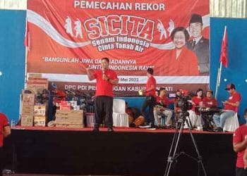 SICITA,-DPC-PDIP-Pati-Pecahkan-Rekor-Muri-dengan-Peserta-Senam-Terbanyak