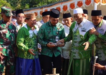 Hadiri Peletakan Batu Pertama Ponpes Raudlatut Tholibin, Hartopo Siap Dukung Pembangunan Pondok Pesantren