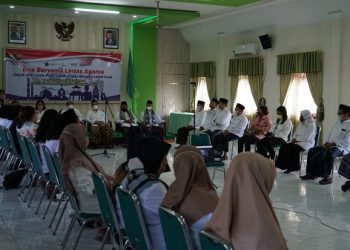 Peringatan HUT RI di Kantor Kemenag Pati dengan doa lintas agama. (Arfi Febriyanto/Harianmuria.com)
