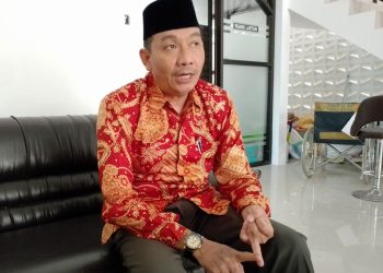 Kasi Haji dan Umroh Kemenag Pati, Abdul Hamid saat dimintai tanggapan soal Haji Metaverse. (Arif Febriyanto/Harianmuria.com)