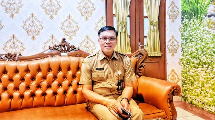Plt Kepala DKK Jepara Muh Ali saat ditemui belum lama ini. (Muslichul Basid/Harianmuria.com)