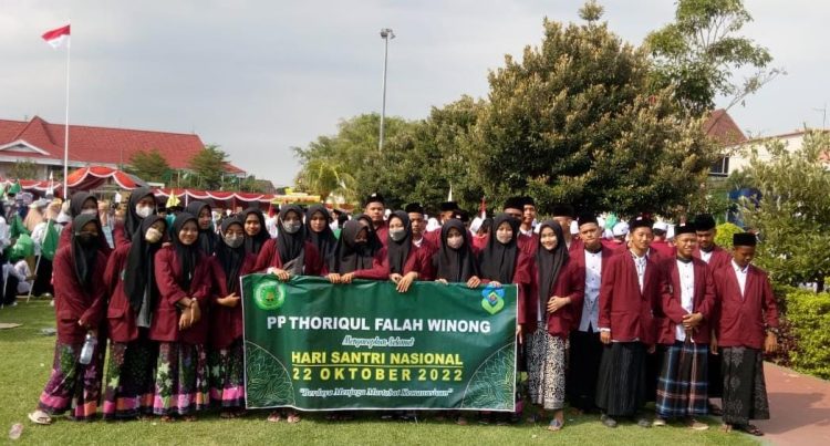 ANTUSIAS : SMK Al-Falah Winong Antusias Memeriahkan Peringatan Hari Santri Nasional
