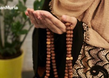 Doa awal haid yang dianjurkan untuk dibaca muslimah. (Getting Image/Harianmuria.com)
