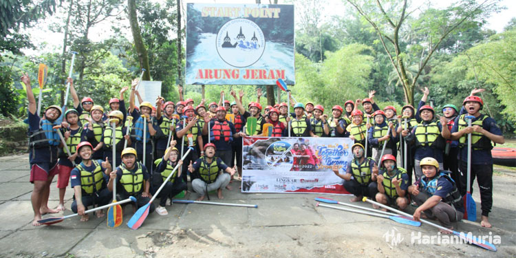 Syukur Alhamdulillah, Refleksi Lingkar Media Group Bagikan 3 Mobil Penunjang Kegiatan