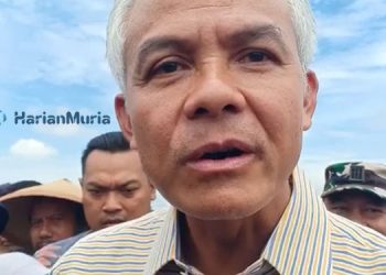 Gubernur Ganjar Pranowo saat ditemui secara langsung di Kendal. (Unggal Priambodo/Harianmuria.com)