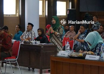 Perwakilan Organisasi Difabel Rembang saat menyampaikan usulan pada forum Ranwal RKPD tahun 2024, Rabu (1/2). (R Teguh Wibowo/Harianmuria.com)