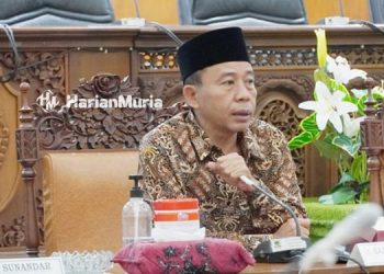Ketua komisi A DPRD Pati, Bambang Susilo. (Arif/Harianmuria.com)