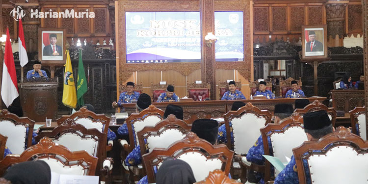 Sekda Edy Sujatmiko Kembali Ditunjuk Jadi Ketua Korpri Jepara 2 Sekda Edy Sujatmiko Kembali Ditunjuk Jadi Ketua Korpri Jepara
