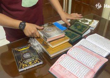 Percetakan di Kudus banjir pesanan untuk pembuatan Al-Quran saat bulan Ramadhan tiba. (Ihza/Harianmuria.com)