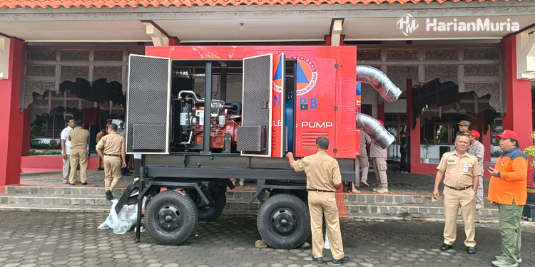 Siaga Penanggulangan Bencana, Pemkab Jepara Dapat Bantuan Sarpras BNPB 2 Siaga Penanggulangan Bencana, Pemkab Jepara Dapat Bantuan Sarpras BNPB