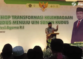 Menteri Agama Yaqut Cholil Qoumas saat menghadiri acara Workshop Transformasi Kelembagaan IAIN Kudus menuju UIN Sunan Kudus, Kamis (11/5/2023). (ANTARA/Harianmuria.com)