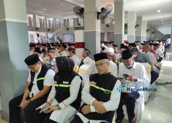 PEMBEKALAN: PHD Kudus saat mengadakan manasik haji dan memberikan pendampingan bagi jamaah calon haji di Gedung JHK Kudus pada Selasa, 6 Juni 2023. (Nisa Hafizhotus. S/Harianmuria.com)