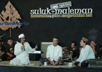 KAJIAN AGAMA: Anis Sholeh Ba’asyin, Dr. Abdul Jalil, Muhammad Aniq dan Ki Ageng Qithmir dalam Ngaji NgAllah Suluk Maleman ‘Berlabuh Ke Kasih Sayang’ yang digelar pada Sabtu, 17 Juni 2023. (Istimewa/Harianmuria.com)