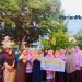 BERSEMANGAT: Pengurus PD Salimah Pati bersama para lansia usai kegiatan Gerakan Nasional Lansia Berdaya Bersama Salimah di Dukuh Rendole, Desa Muktiharjo, Kecamatan Margorejo, Kabupaten Pati pada Jumat, 14 Juli 2023. (Istimewa/Harianmuria.com)