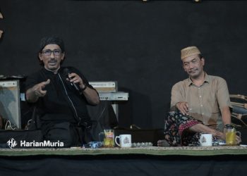 Anis Sholeh Ba’asyin dan Dr. Abdul Jalil dalam Ngaji NgAllah Suluk Maleman ‘Meniti Batas’ yang digelar Sabtu (21/10/2023) kemarin. (Dok. Harianmuria.com)