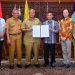 SIMBOLIS: Pemkab Kudus teken kerja sama dengan IJBNet terkait penyaluran tenaga kerja yang berlangsung di Pendapa Kabupaten Kudus pada Senin, 8 Januari 2023. (Dok. Humas Pemkab Kudus/Harianmuria.com