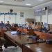 RAPAT: Suasana rapat koordinasi antara Pemkab Jepara dan DPRD Jepara terkait program rawat inap gratis pada Senin, 29 Januari 2024. (Dok. Humas Pemkab Jepara/Harianmuria.com)