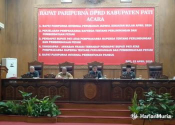 Bentuk Pansus, DPRD Pati Percepat Pembahasan Raperda Perlindungan dan Pemberdayaan Petani - Harianmuria Rapat paripurna lanjutan pembahasan Rancangan Peraturan Daerah (Raperda) tentang Perlindungan dan Pemberdayaan Petani, Senin (22/04/2024). (Arif Febriyanto/Harianmuria.com)