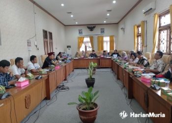 Komisi D DPRD Pati saat menerima audiensi Ormas yang mengatasnamakan Barisan Lembaga Nusantara (BLN) pada Selasa (16/4/2024). (Arif Febriyanto/Harianmuria.com)