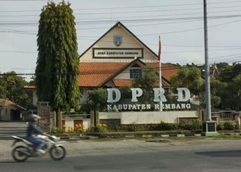 Ketua DPRD Rembang Belum Bisa Pulang usai Divonis Bebas, Ini Penyebabnya - Harianmuria Ketua DPRD Rembang Belum Bisa Pulang usai Divonis Bebas, Ini Penyebabnya