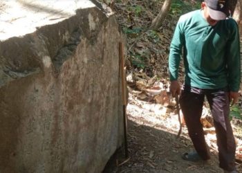 Ditemukan 2 Prasasti Tionghoa di Pancur, Pemkab Rembang akan Terjunkan Ahli Filologi - Harianmuria Ditemukan 2 Prasasti Tionghoa di Pancur, Pemkab Rembang akan Terjunkan Ahli Filologi