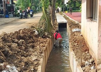 DPRD Pati Larang Masyarakat Dirikan Bangunan di Atas Saluran Air - Harianmuria DPRD Pati Larang Masyarakat Dirikan Bangunan di Atas Saluran Air