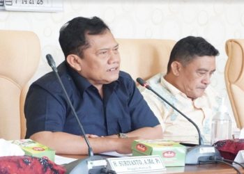 Anggota DPRD Pati Minta Warga Tak Buang Sampah di Sungai saat Kemarau - Harianmuria Anggota DPRD Pati Minta Warga Tak Buang Sampah di Sungai saat Kemarau