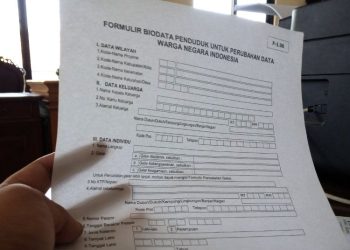 ILUSTRASI: Formulir biodata perubahan elemen data penduduk. (Ibnu Muntaha/Harianmuria.com)