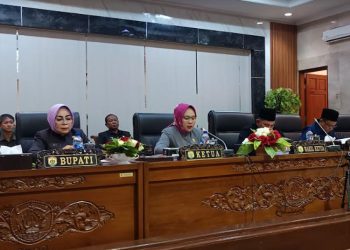 Suasana sidang paripurna ke-42 yang diikuti Bupati Grobogan Sri Sumarni, Senin, 21 Oktober 2024. (Dok. Pribadi/Harianmuria.com)