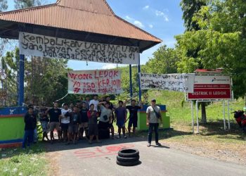 Warga Blora Blokade Akses Jalan Distrik 2 Pertamina EP, Tuntut Penambahan Tenaga Kerja Lokal - Harianmuria Warga Blora Blokade Akses Jalan Distrik 2 Pertamina EP, Tuntut Penambahan Tenaga Kerja Lokal