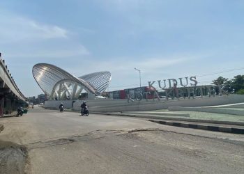 Tahun Depan, Lampu Gerbang Kudus Kota Kretek Ditarget Kembali Menyala - Harianmuria Tahun Depan, Lampu Gerbang Kudus Kota Kretek Ditarget Kembali Menyala