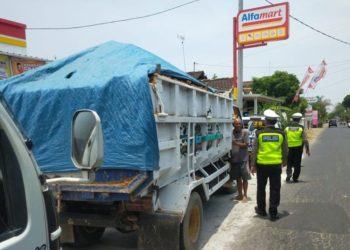 DPRD Pati Dukung Penindakan Kendaraan Bermuatan Overload dan Over Dimensi - Harianmuria DPRD Pati Dukung Penindakan Kendaraan Bermuatan Overload dan Over Dimensi