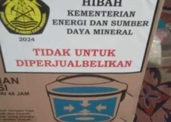 antuan rice cooker dari ESDM yang seharusnya diberikan gratis kepada warga. (Dok. Pribadi/Harianmuria.com)