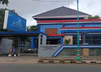 Gedung PT BPR Bank Jepara Artha. (Tomi Budianto/Harianmuria.com)