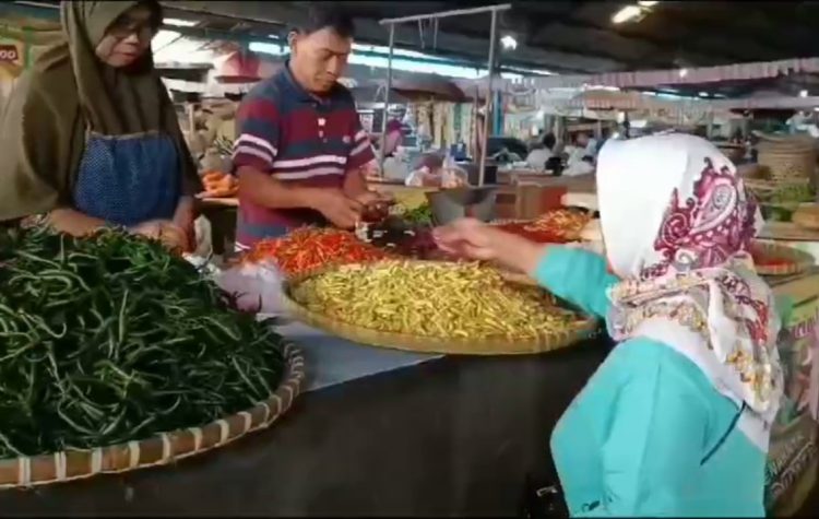 Jelang Ramadan, Harga Cabai Rawit Merah di Salatiga Tembus Rp72.500 per Kg