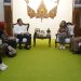 Bupati Blora Arief Rohman menerima tim FKM Undip yang diketuai Ayun Sriatmi. (Dok. Setda Blora/Harianmuria.com)