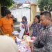 Anggota Komisi B DPRD Kabupaten Pati Mukit meninjau pelaksanaan gerakan pasar murah. (Setyo Nugroho/Harianmuria.com)