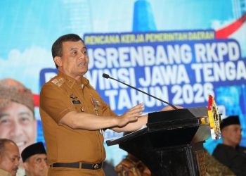 Gubernur Jawa Tengah Ahmad Luthfi saat Musrenbang RKPD Jateng 2026 di Semarang, Selasa (26/5/2025). (Rizky Syahrul/Harianmuria.com)