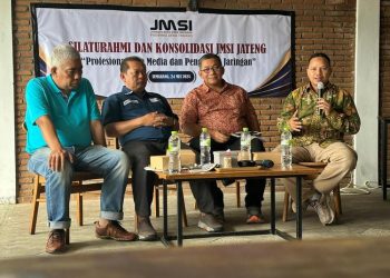 Ketua JMSI Jateng Agus Sunarko (kanan) dalam sarasehan dan konsolidasi anggota JMSI Jateng di Semarang, Sabtu (24/5/2025). (Dok. JMSI Jateng/Harianmuria.com)
