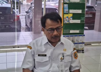 Kepala Dinas Ketenagakerjaan dan Transmigrasi (Disnakertrans) Jawa Tengah Ahmad Aziz. (Rizky S/Harianmuria.com)