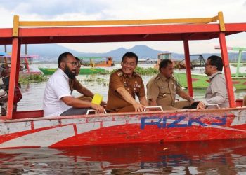Gubernur Jawa Tengah Ahmad Luthfi mengunjungi kawasan Rawa Pening, Senin (26/5/2025). (Dok. Humas Pemprov Jateng/Harianmuria.com)