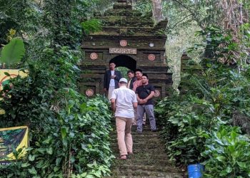 Pengunjung di Kawasan Wisata Rejenu di Desa Japan, Kecamatan Dawe, Kudus. (Nisa HS/Harianmuria.com)