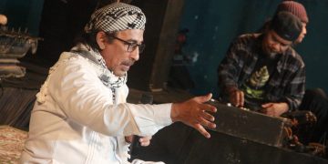 Anis Sholeh Ba’asyin dalam Ngaji NgAllah Suluk Maleman edisi ke-161 di Rumah Adab Indonesia Mulia, Pati, Sabtu (17/5/2025). (Dok. Pribadi/Harianmuria.com)