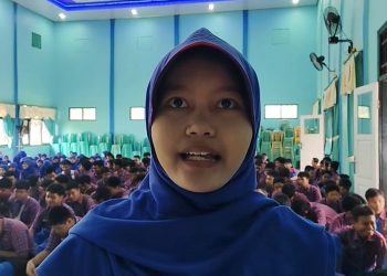 Alifa Jauharotul Muslimah, salah satu siswa SMPN 2 Rembang yang berhasil lolos seleksi masuk SMA Taruna Nusantara Magelang untuk tahun ajaran 2025/2026. (Vicky Rio/Harianmuria.com)