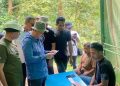 Bupati Kudus Sam’ani Intakoris melakukan kunjungan lapangan di Pos Pendakian Rahtawu, Kecamatan Gebog, Minggu, 29 Juni 2025. (Fahtur Rohman/Harianmuria.com)