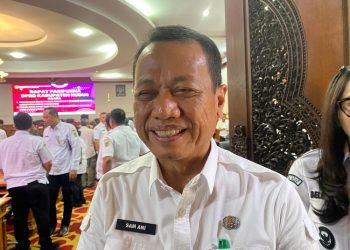 Bupati Kudus Sam'ani Intakoris usai mengajukan usulan regulasi daerah dalam Rapat Paripurna DPRD Kabupaten Kudus, Rabu, 4 Juni 2025. (Fahtur Rohman/Harianmuria.com)